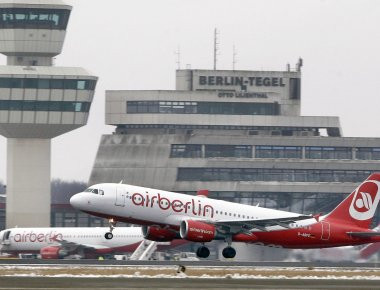 Βερολίνο: Εκκένωση του αεροδρομίου Τέγκελ λόγω ύποπτης βαλίτσας (φωτό)